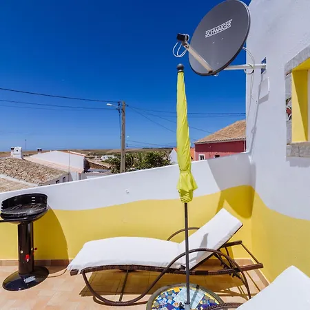 Casa Colorida Vila do Bispo